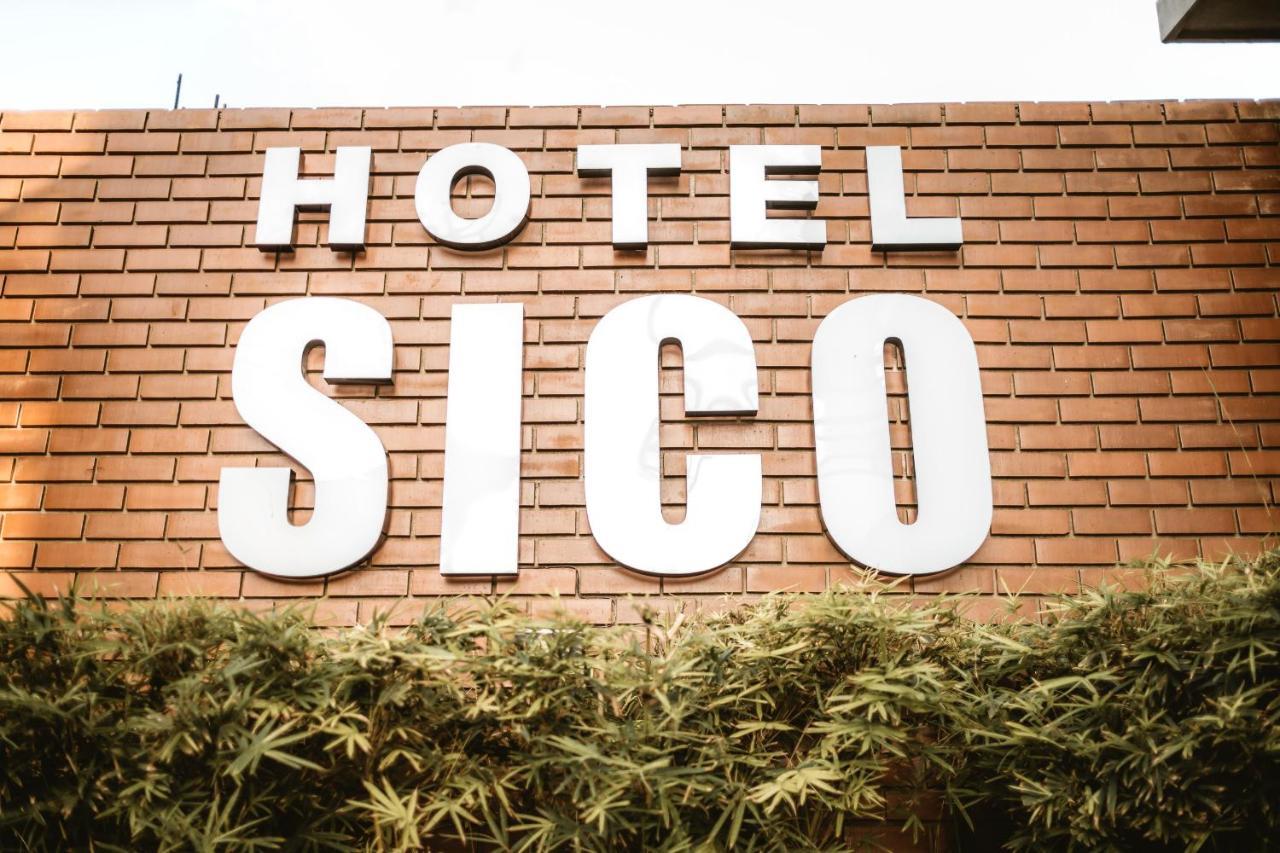 Hotel Sico 니곰보 외부 사진